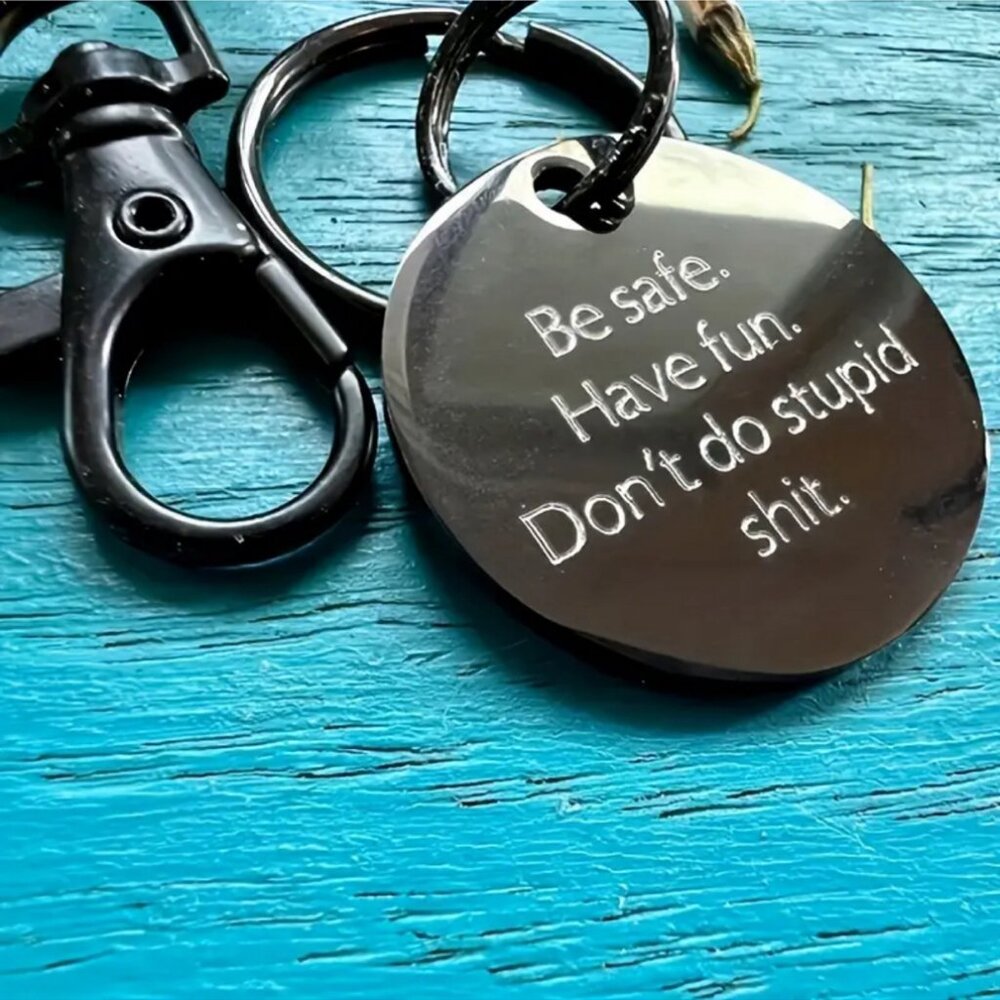 Reminder Keychain for your Wild Loved Ones “Don’t do stupid shit” Comic keychain